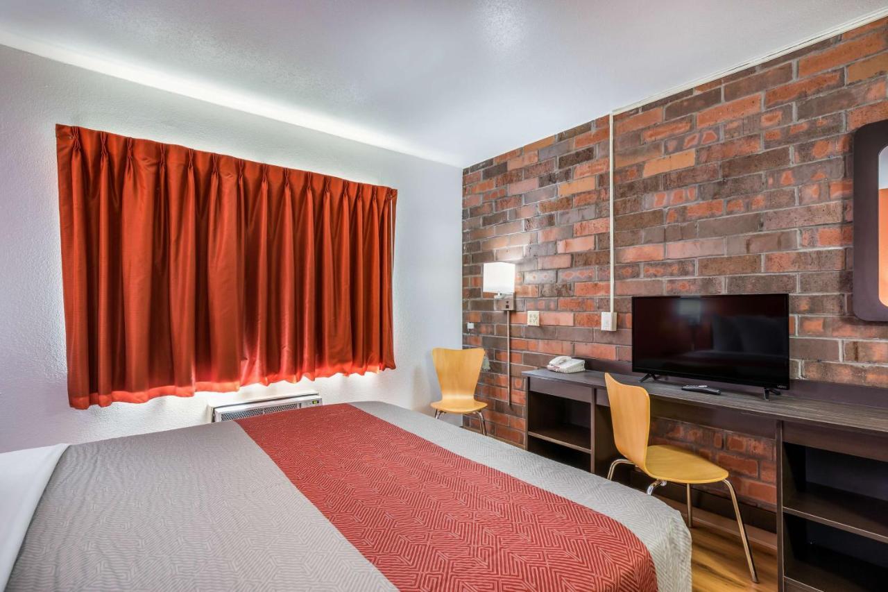 Motel 6-Madison, Wi - East المظهر الخارجي الصورة